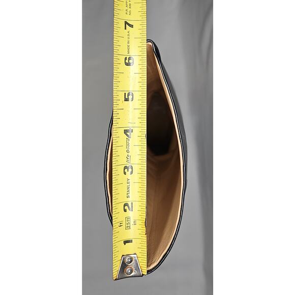 Chanel black patent leather boots with a chunky heel and embroidered CC logo - Picture 7 of 16